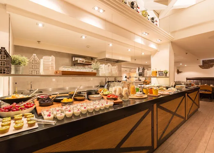 Radisson Blu Hotel, Center 4*