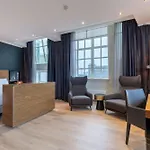 Radisson Blu Hotel, Center