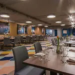 Radisson Blu Hotel, Center 4*