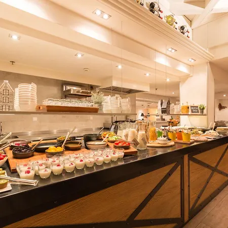 Radisson Blu Hotel, Center
