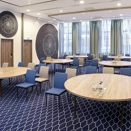 Szálloda Radisson Blu Hotel, Center