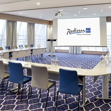 Radisson Blu Hotel, Center 4* Amsterdam