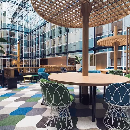 Szálloda Radisson Blu Hotel, Center