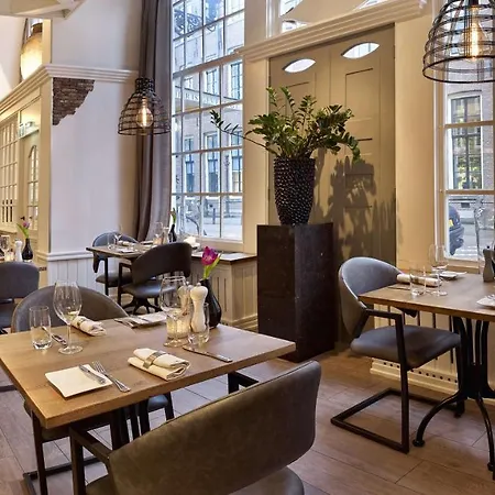 Radisson Blu Hotel, Center Hotel