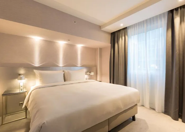 Radisson Blu Hotel, Center Hotel 4*