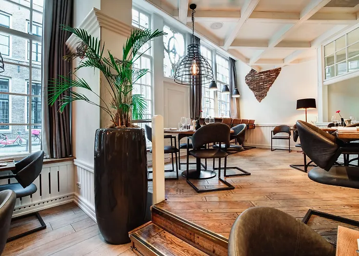 Hotel Radisson Blu Hotel, Center 4*