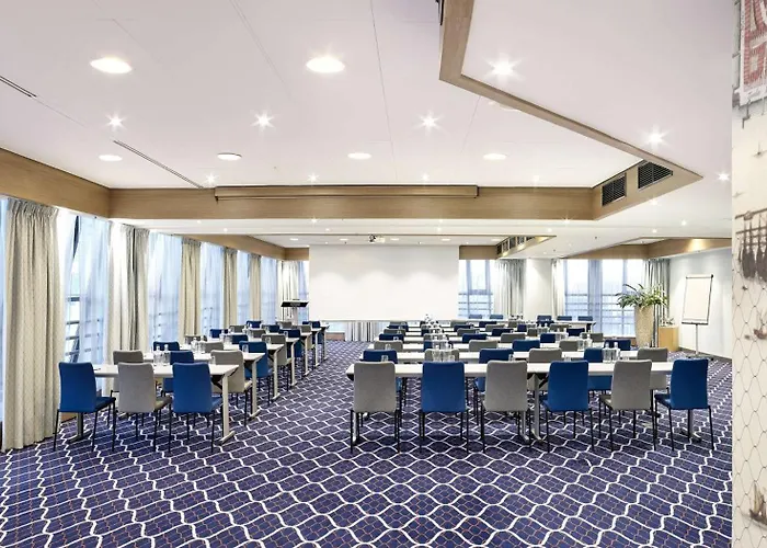 Hotel Radisson Blu Hotel, Center 4*