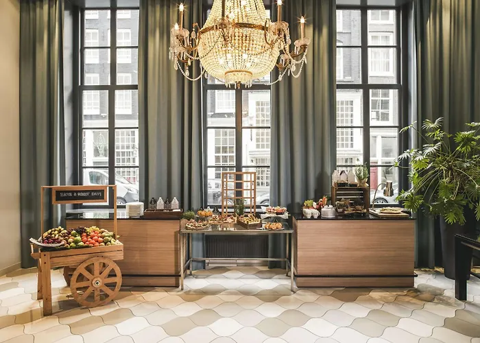 Radisson Blu Hotel, Center Hotel 4*