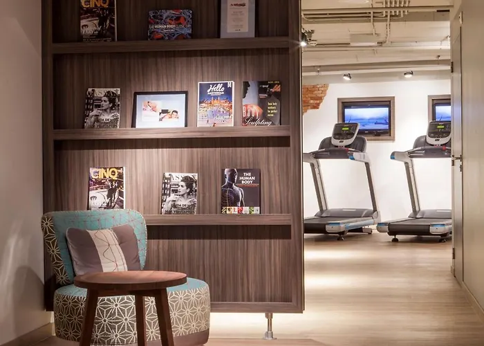 Radisson Blu Hotel, Center