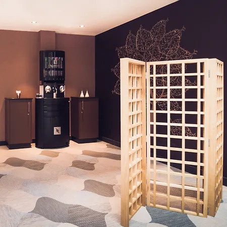 Radisson Blu Hotel, Center Hotell